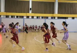开云app -锦标赛巅峰对决！岭东烈马队小胜徽州风暴队，摩托车赛赛场再起波澜；更衣室氛围正向(野狼300摩托车)