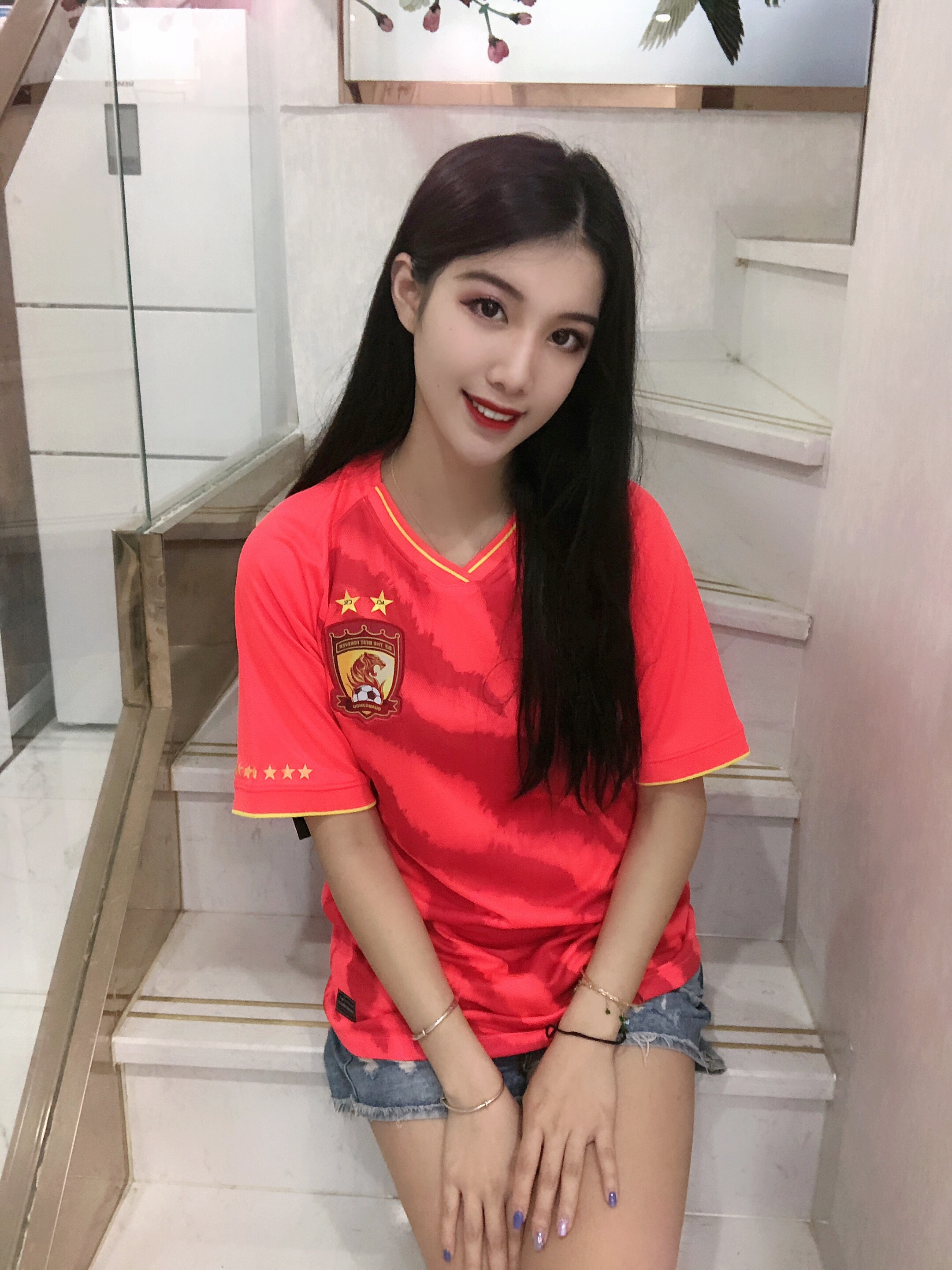 开云网址 - 风云突变！广州队赛前队长鼓劲；国王杯版图或重绘；信心回归；更衣室氛围转暖