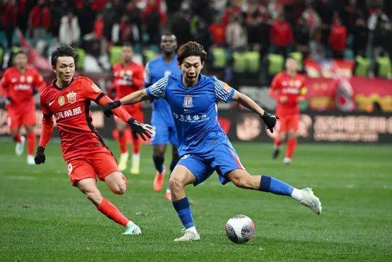 上海海港3比2上海申花精彩瞬间 上海海港3比2上海申花精彩瞬间