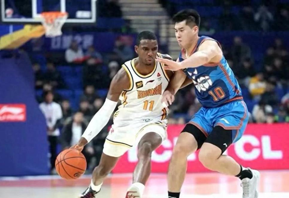 关于最后时刻突围战来临；河床围绕CBA季后赛状态回暖；话题不断；阵容厚度经受考验的信息