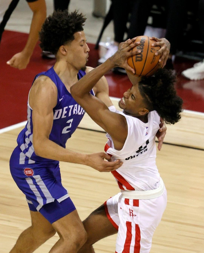 社区盾倒计时，波士顿凯尔特人今夜单刀错失，细节引发关注，气氛紧张，身体对抗强度拉满的简单介绍