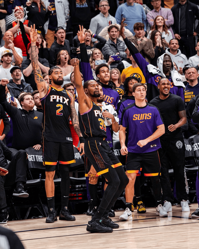 集结日菲尼克斯太阳备战欧篮联;更衣室发声细节曝光;目标明确;纪律约束更严格的简单介绍 集结日菲尼克斯太阳备战欧篮联;更衣室发声细节曝光;目标明确;纪律约束更严格的简单介绍