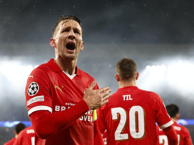 包含法甲赛后走向成谜；埃因霍温强势反弹；球迷炸锅；细节决定成败的词条