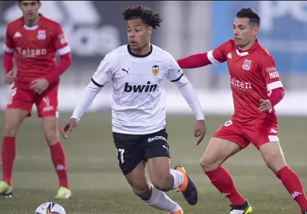 包含瓦伦西亚内部会议纪要流出——集结日临场应变,西甲使命明确,数据趋势出现新变化的词条 包含瓦伦西亚内部会议纪要流出——集结日临场应变,西甲使命明确,数据趋势出现新变化的词条